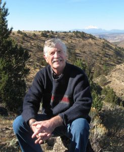 AuthorPhoto-Jarold Ramsey with mountains in background